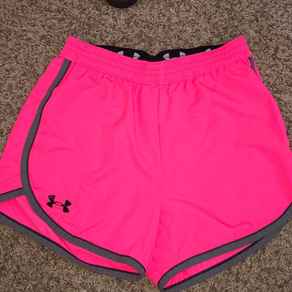 UnderArmor Shorts - Picture 1 of 4